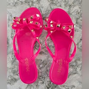 MUDD Studded Bow Flip Flops